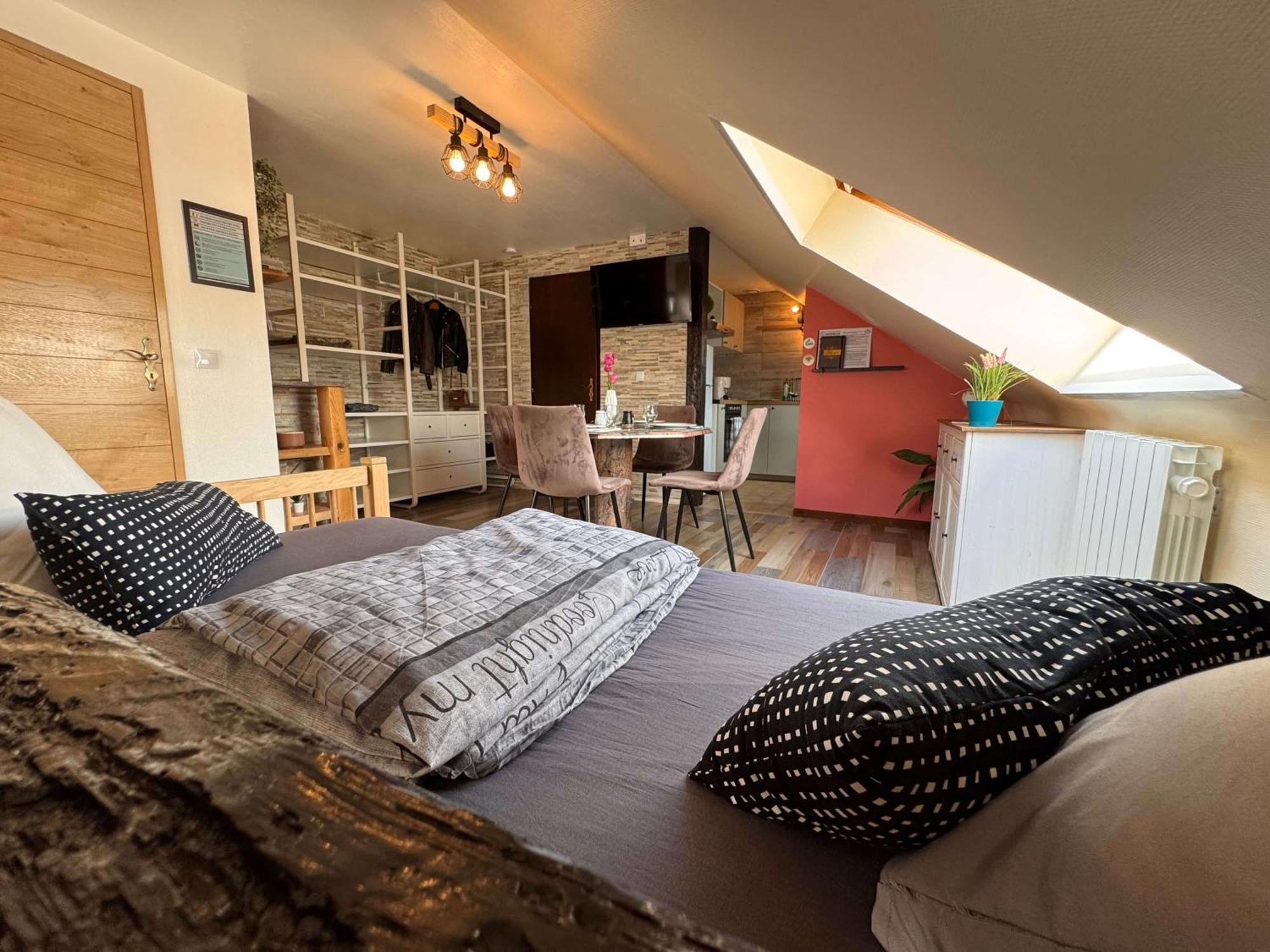 Private & Comfortable Apartments Puttelange-aux-Lacs Экстерьер фото