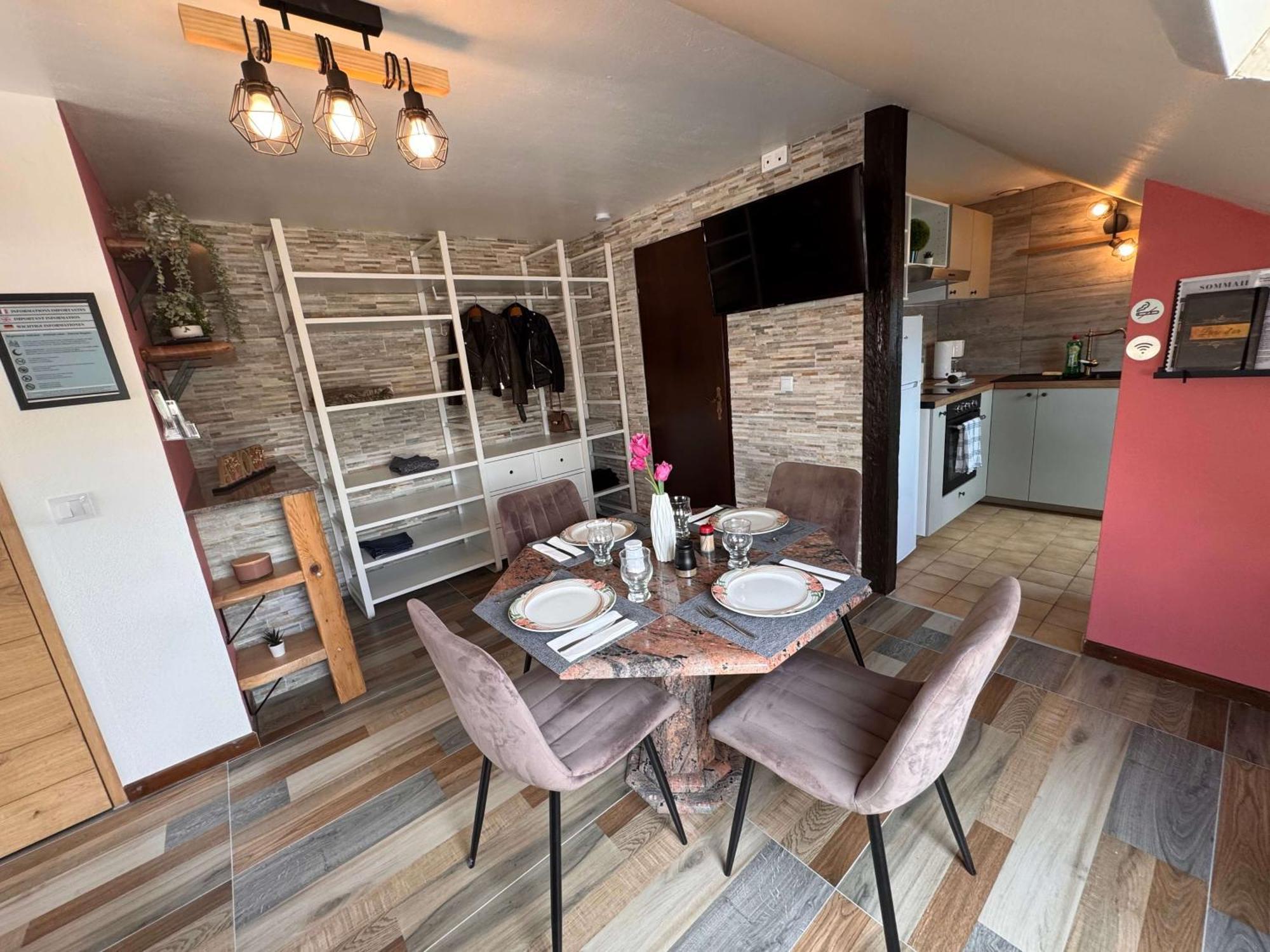 Private & Comfortable Apartments Puttelange-aux-Lacs Экстерьер фото